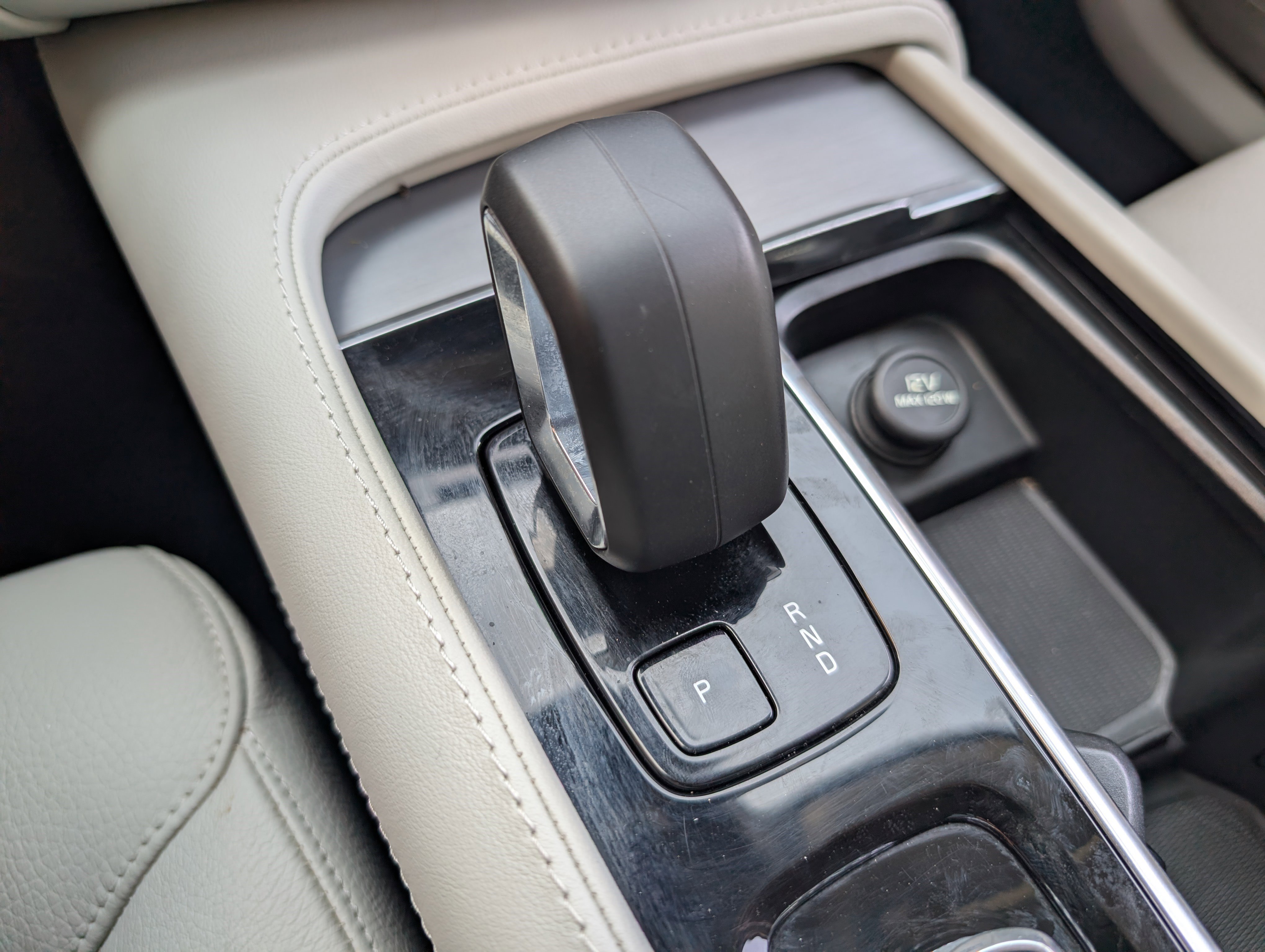 Used 2023 Volvo XC90 B5 Core image 31