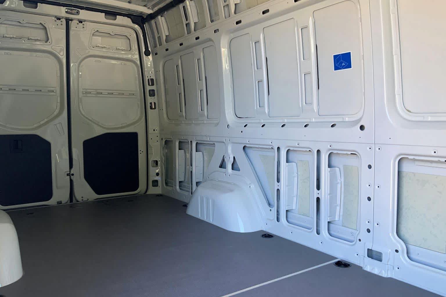 Used 2022 Mercedes-Benz Sprinter 2500 image 15
