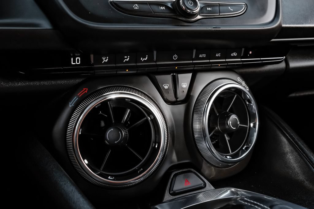 Used 2018 Chevrolet Camaro LT RWD image 20
