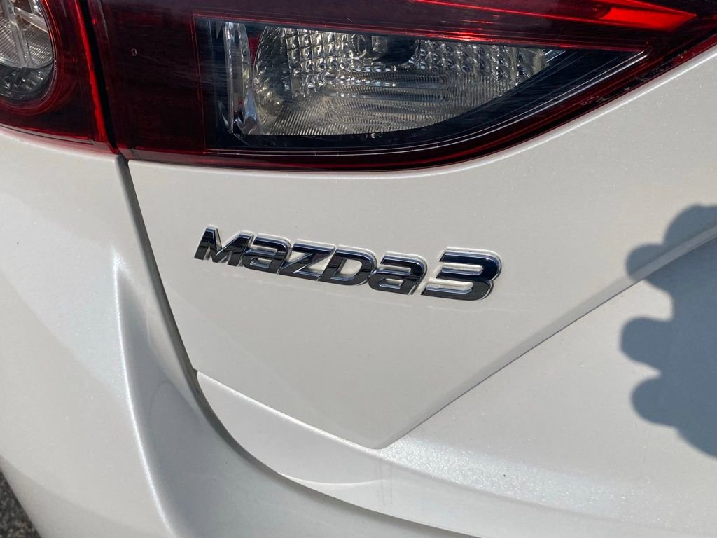 Used 2018 MAZDA MAZDA3 Grand Touring w/ Premium Equipment Package image 15
