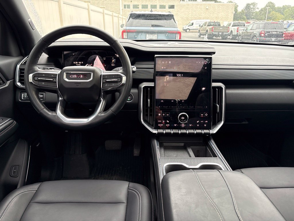 Used 2025 GMC Acadia Elevation w/ Elevation Premium Package FWD image 10