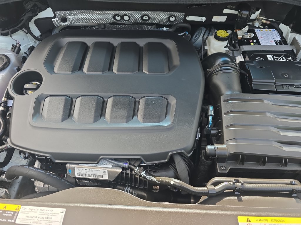 New 2025 Volkswagen Tiguan SE FWD image 11