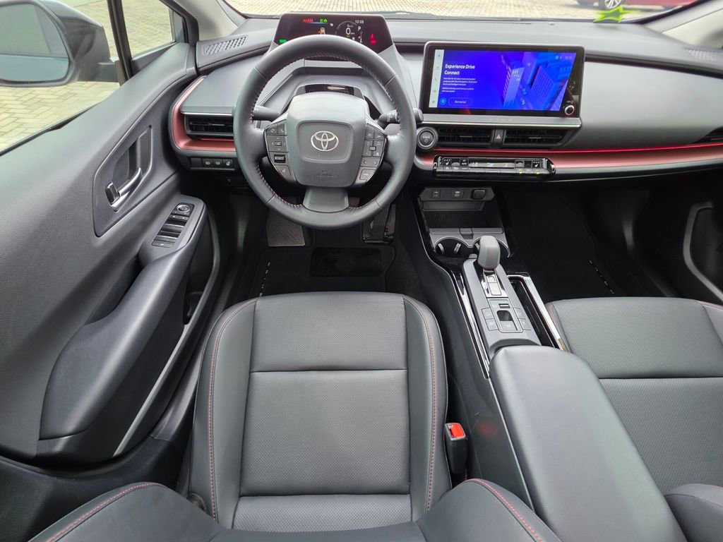 Used 2024 Toyota Prius Prime FWD image 6