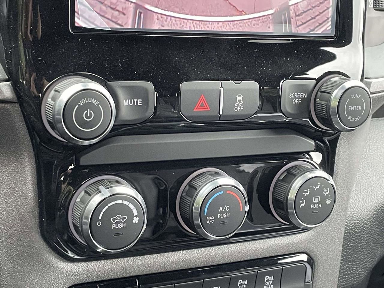 New 2026 RAM 2500 Tradesman w/ Chrome Appearance Group image 40