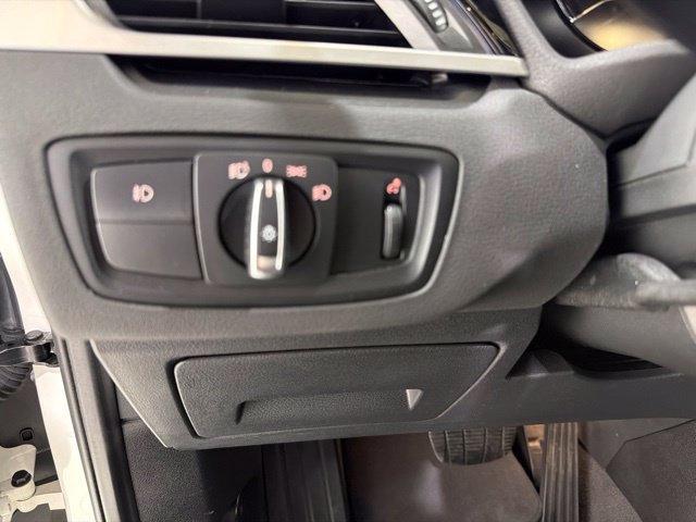 Used 2019 BMW X1 xDrive28i w/ Convenience Package AWD/4WD image 12