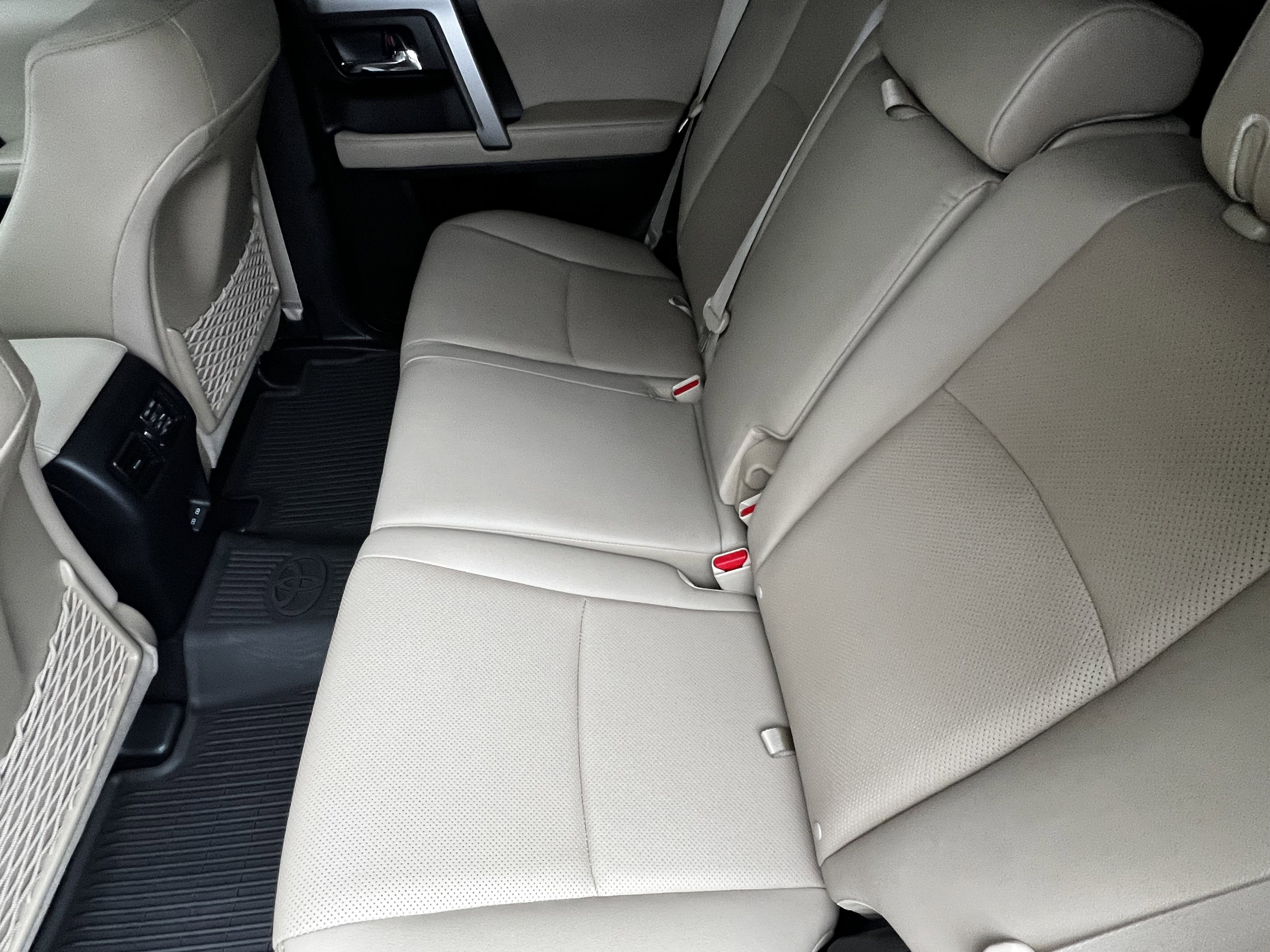 Used 2023 Toyota 4Runner Limited image 32