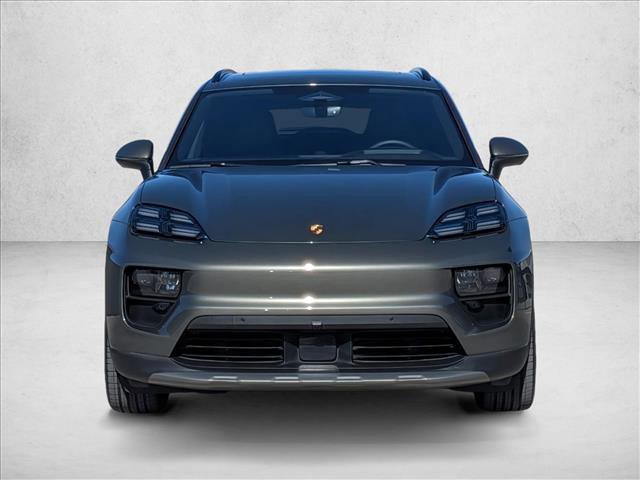 Used 2025 Porsche Macan Electric image 6