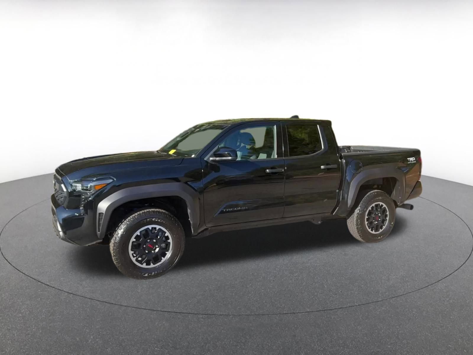 Used 2025 Toyota Tacoma TRD Off-Road image 8