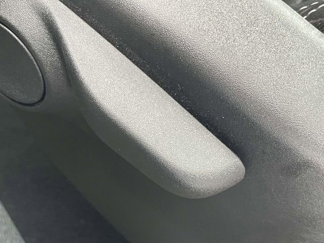 Used 2024 Chrysler Pacifica Touring-L image 20