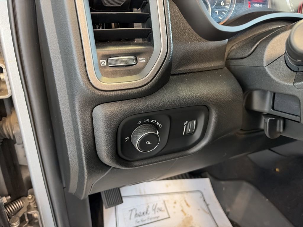 Used 2022 RAM 2500 Tradesman image 28