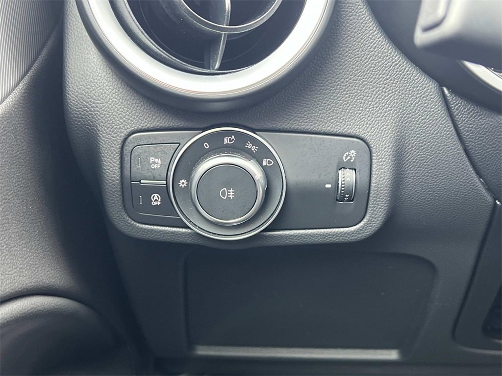 New 2025 Alfa Romeo Stelvio Sprint image 25