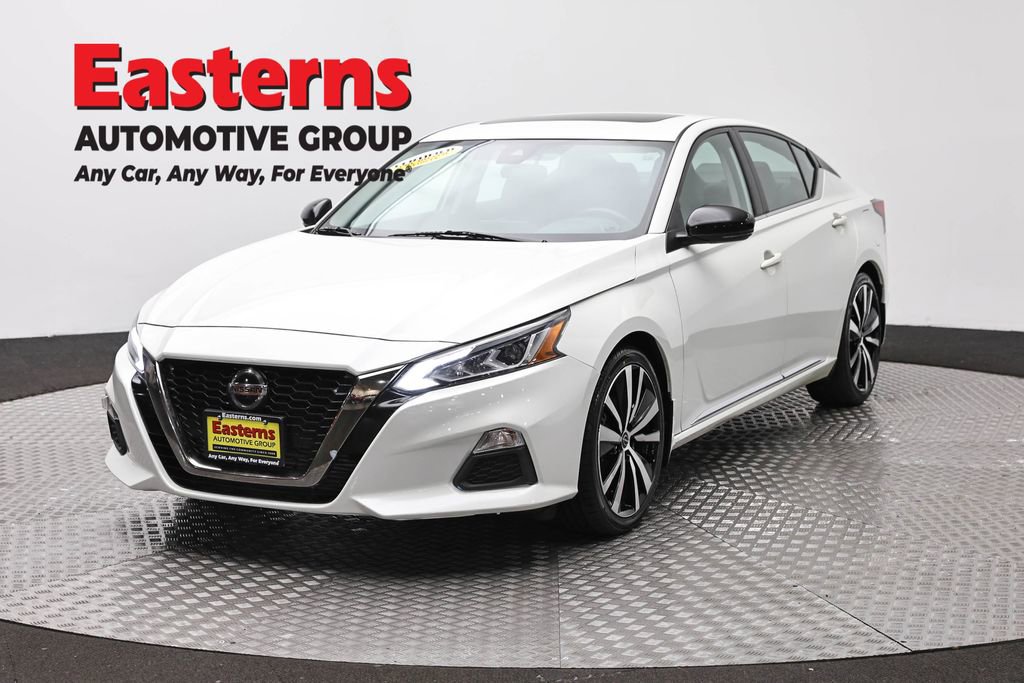 Used 2022 Nissan Altima 2.0 SR FWD image 1