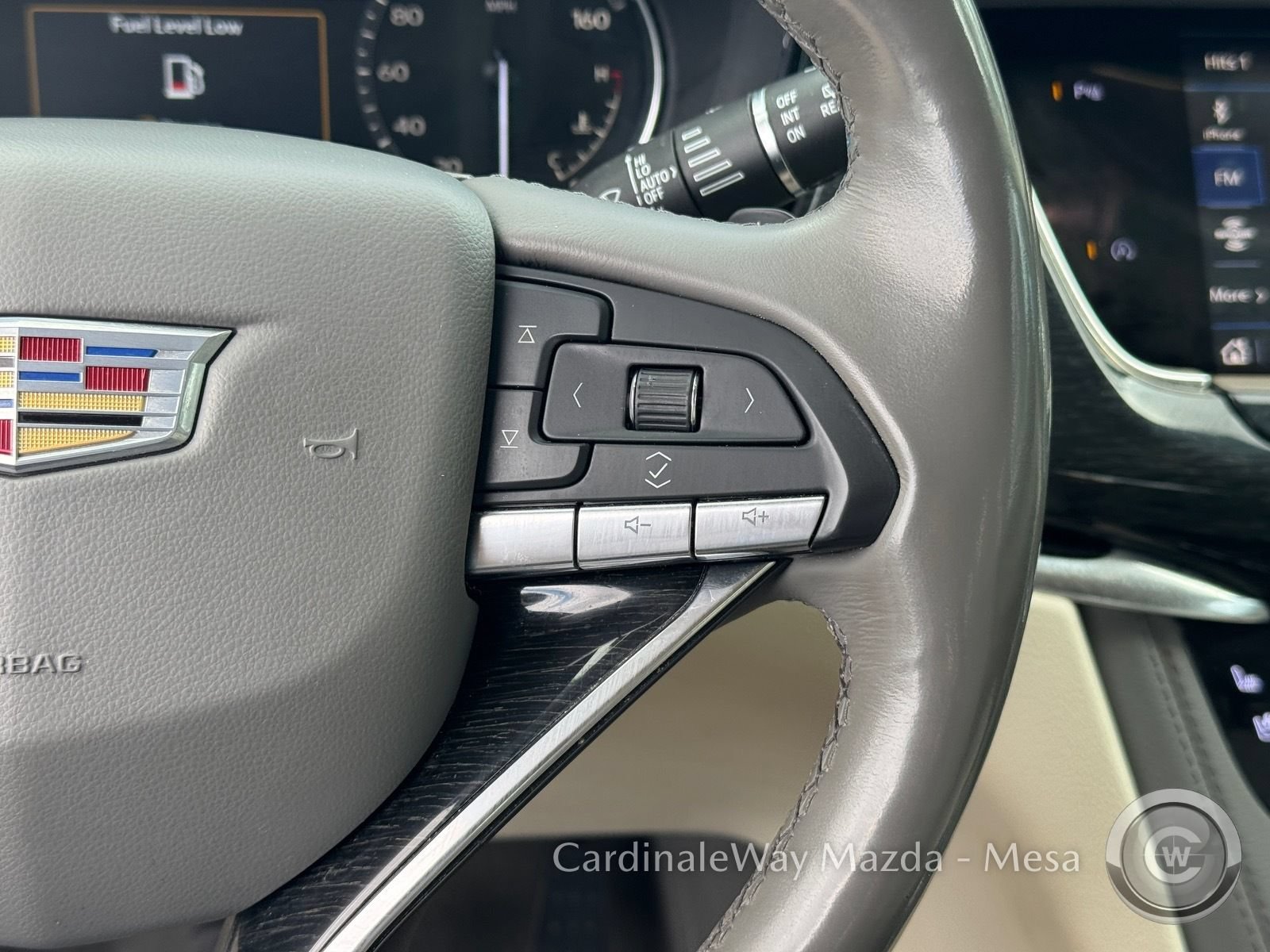Used 2021 Cadillac XT6 Premium Luxury FWD image 21