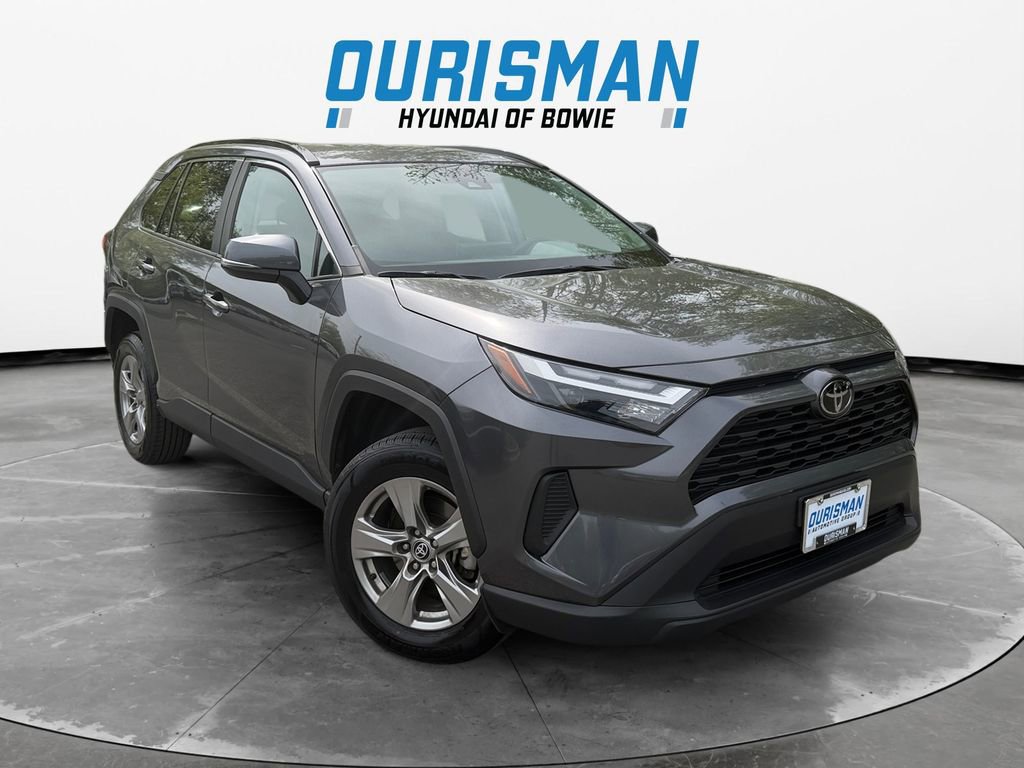 Used 2024 Toyota RAV4 XLE image 1