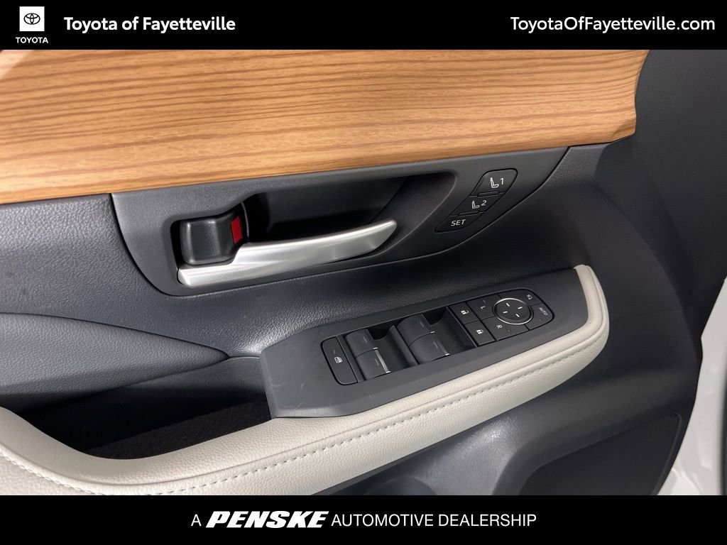 New 2026 Toyota Grand Highlander Platinum image 26