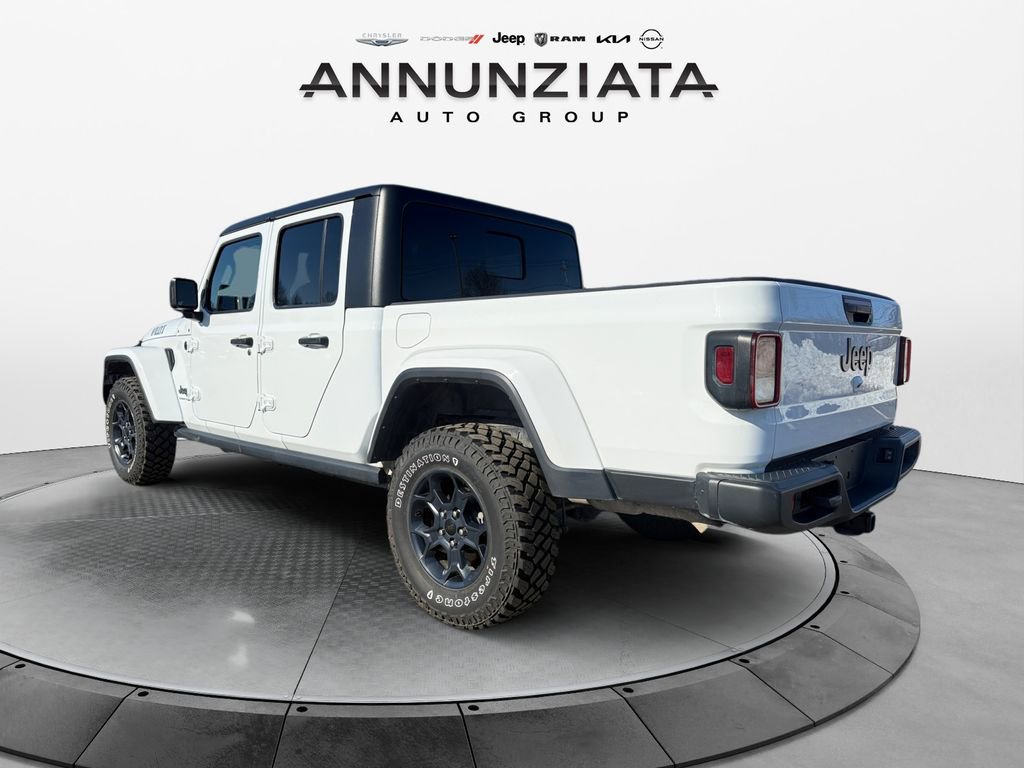 Certified 2023 Jeep Gladiator Willys image 3