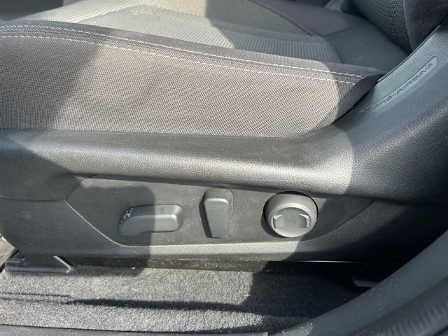 Used 2024 Subaru Crosstrek 2.0i Premium image 14