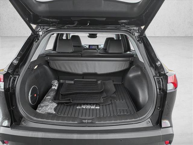 Certified 2025 Toyota Corolla Cross XLE image 7
