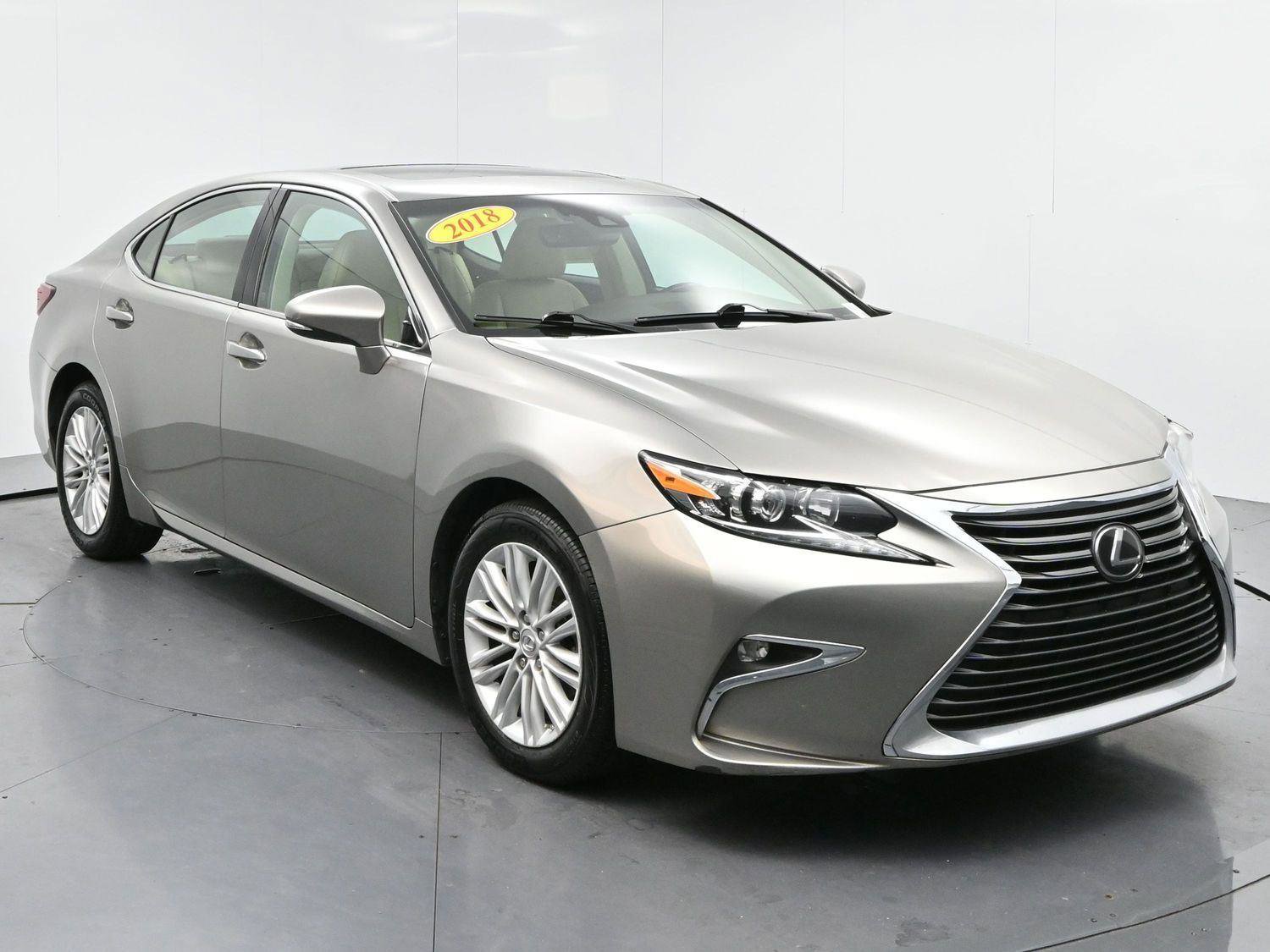 Used 2018 Lexus ES 350 w/ Accessory Package image 5