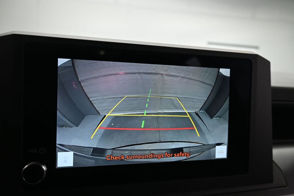 Used 2025 Toyota Tacoma TRD Off-Road AWD/4WD image 18