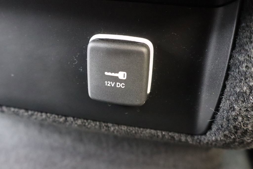 Used 2022 Jeep Grand Wagoneer Series III w/ Rear Seat Video Group 1 AWD/4WD image 37