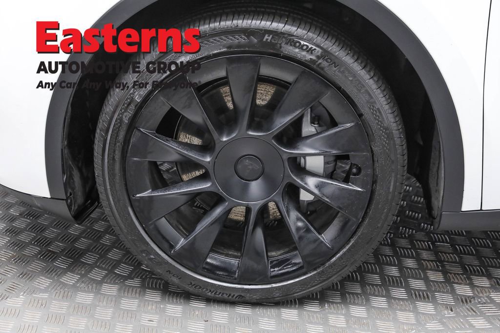 Used 2020 Tesla Model Y Long Range image 28