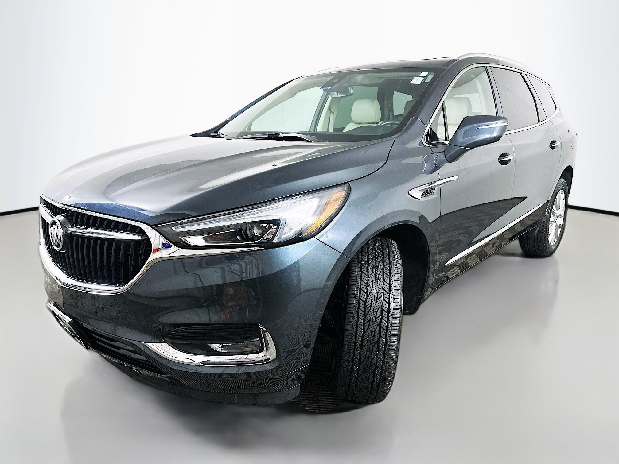 Used 2021 Buick Enclave Premium w/ Sun and Sites Package FWD image 3