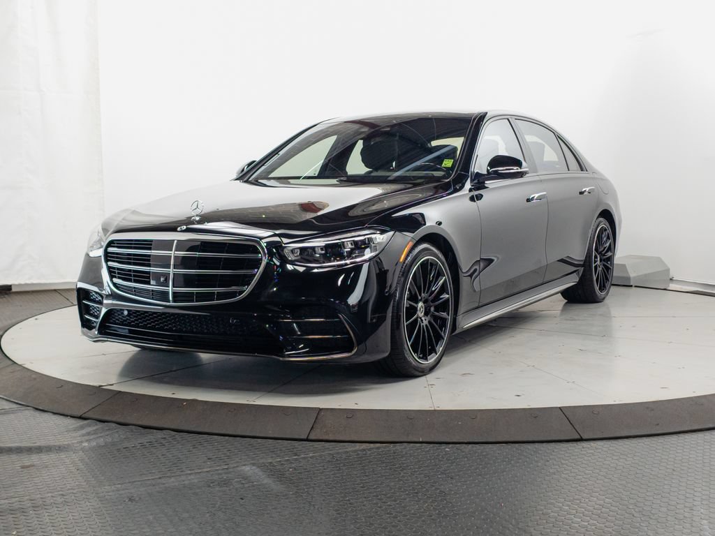 Used 2023 Mercedes-Benz S 580e 4MATIC Sedan image 3