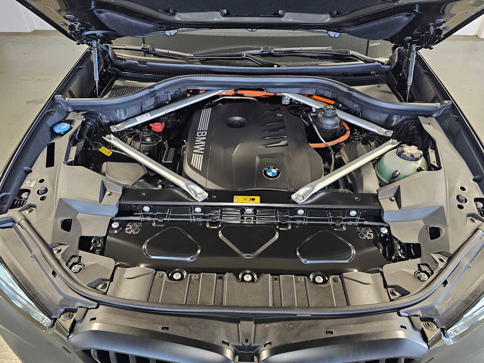 New 2026 BMW X5 xDrive50e AWD/4WD image 9