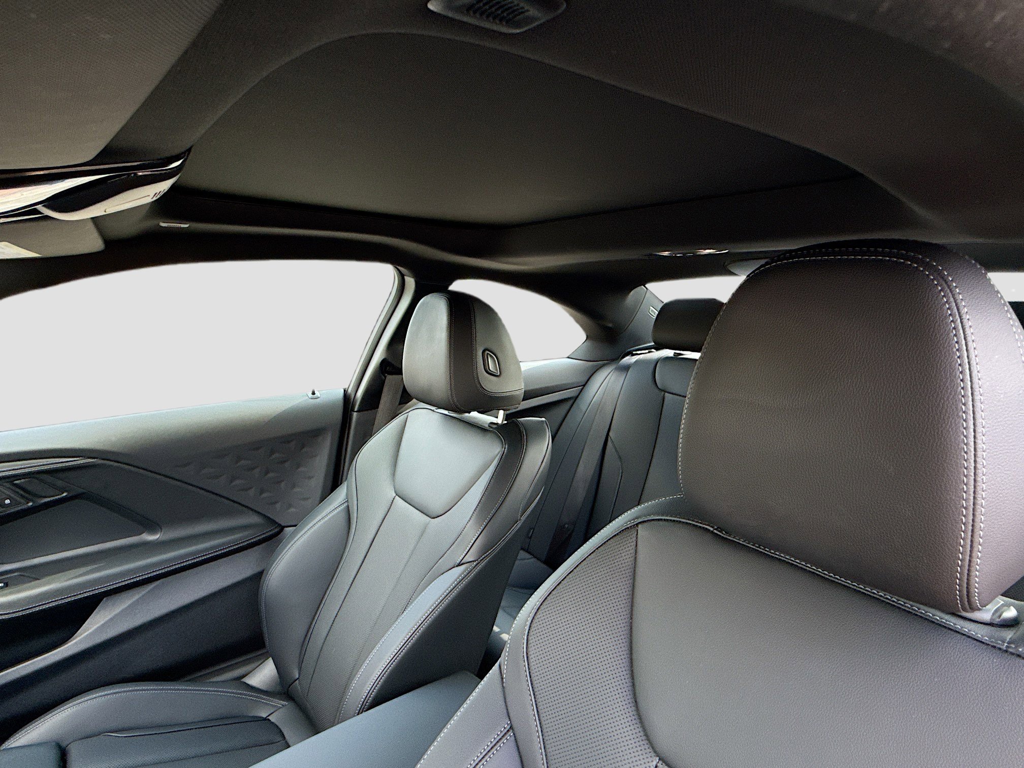 Used 2025 BMW 230i Coupe image 26