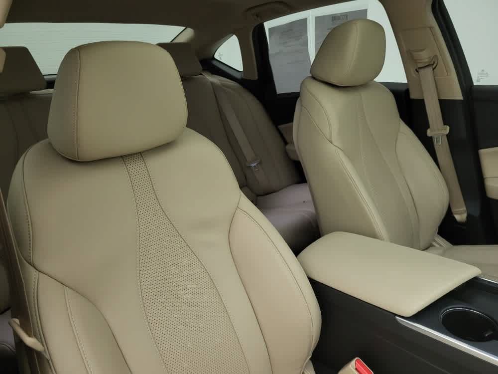 Used 2022 Acura TLX w/ Technology Package FWD image 36