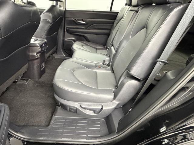Certified 2025 Toyota Grand Highlander FWD image 37