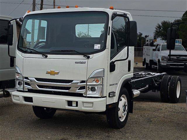 New 2024 Chevrolet Low Cab Forward 5500XG RWD image 2