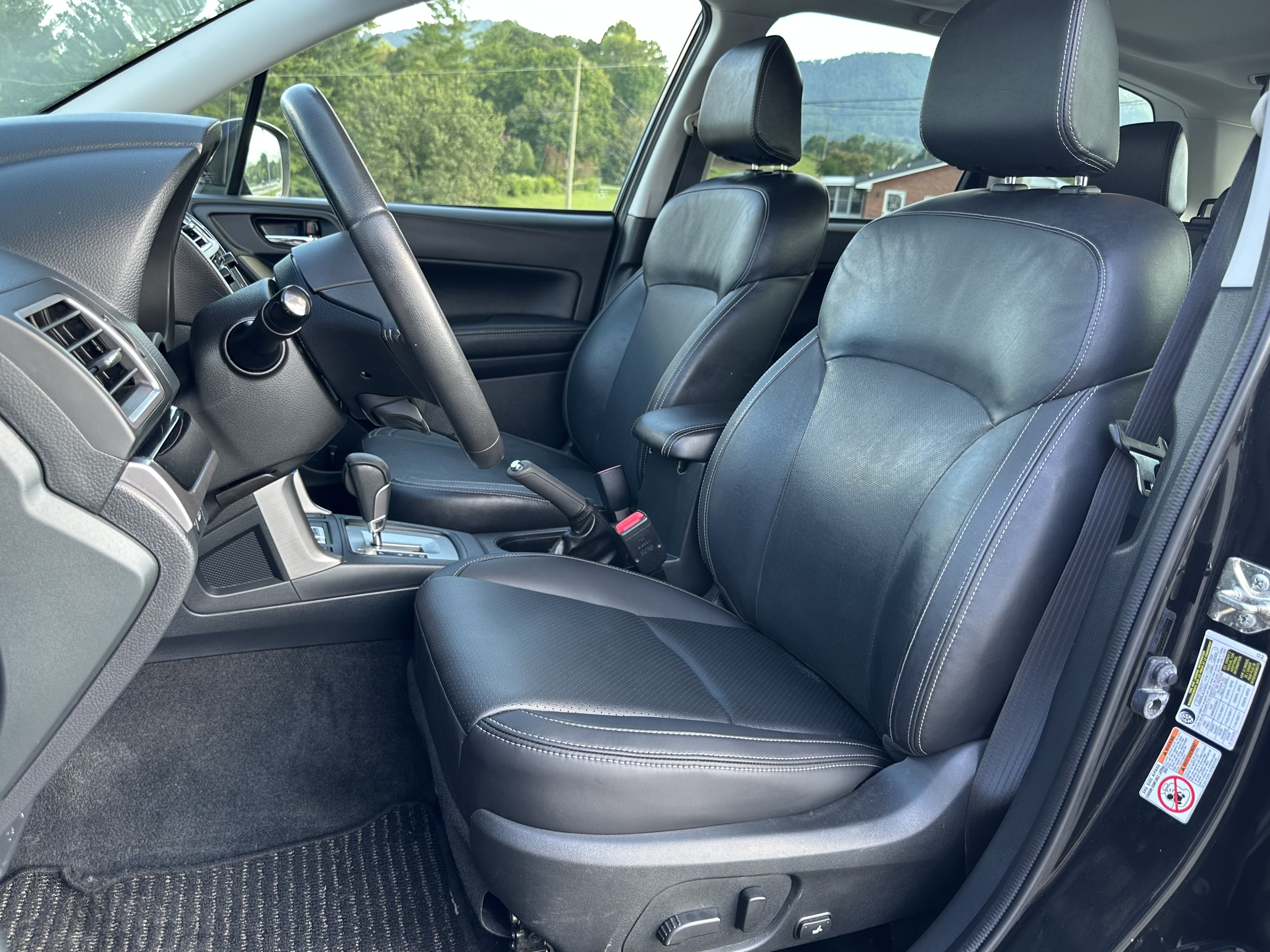 Used 2018 Subaru Forester 2.5i Limited AWD/4WD image 9