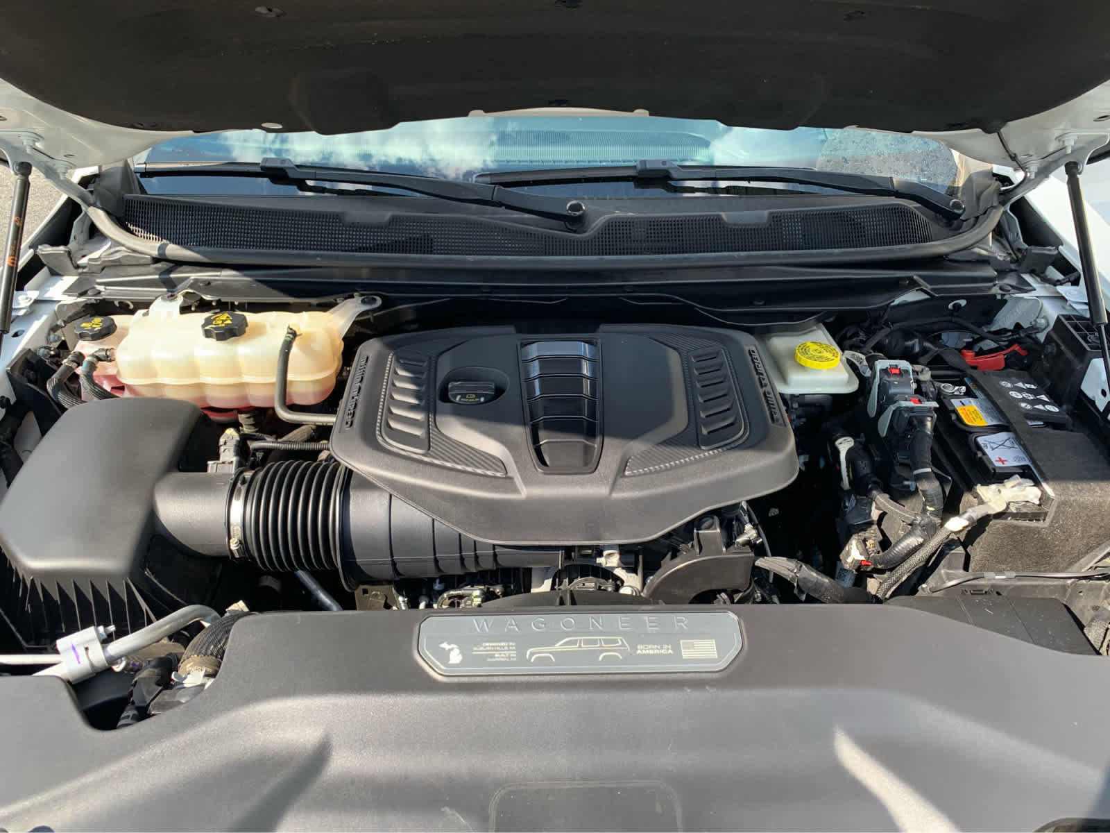 Used 2023 Jeep Wagoneer Series II w/ Convenience Group I image 10