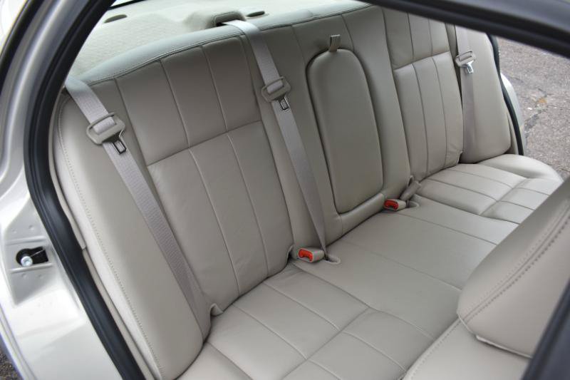 Used 2010 Mercury Grand Marquis LS RWD image 16