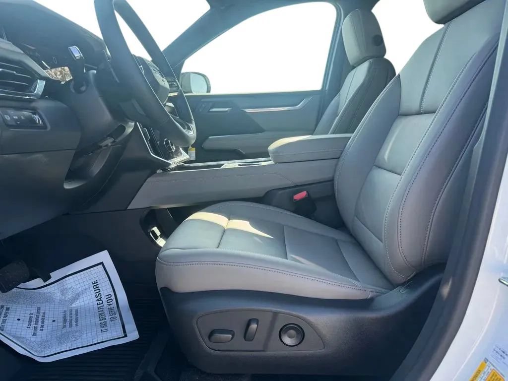 New 2027 GMC Acadia Elevation w/ Elevation Premium Package FWD image 9
