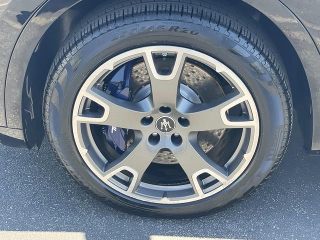 Used 2021 Maserati Levante S image 38
