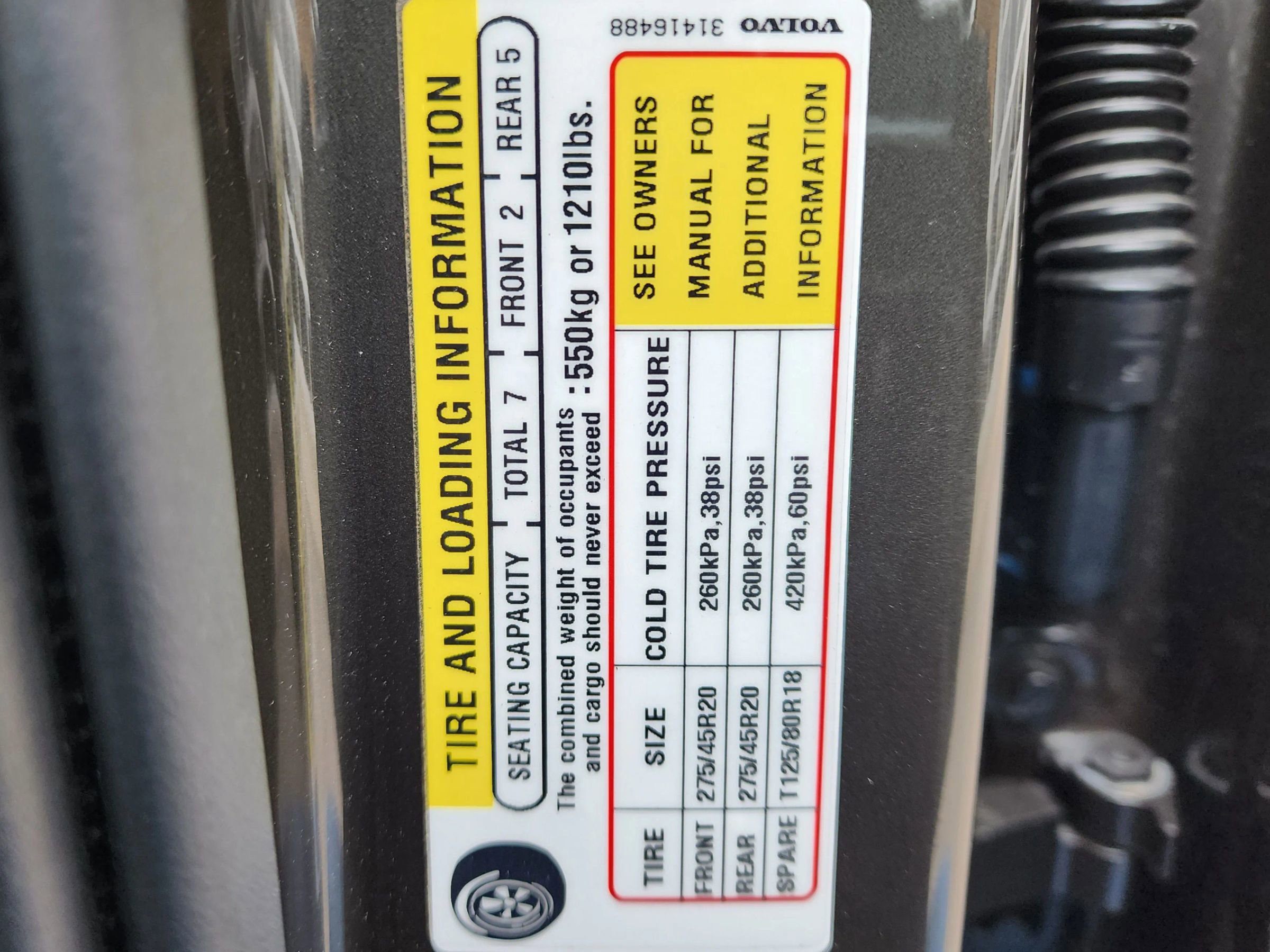 Used 2018 Volvo XC90 T6 Momentum w/ Convenience Package image 24