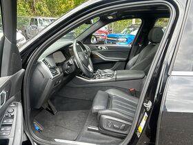 Used 2020 BMW X5 xDrive40i w/ Convenience Package AWD/4WD image 17
