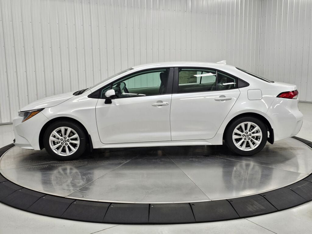 New 2026 Toyota Corolla LE FWD image 2