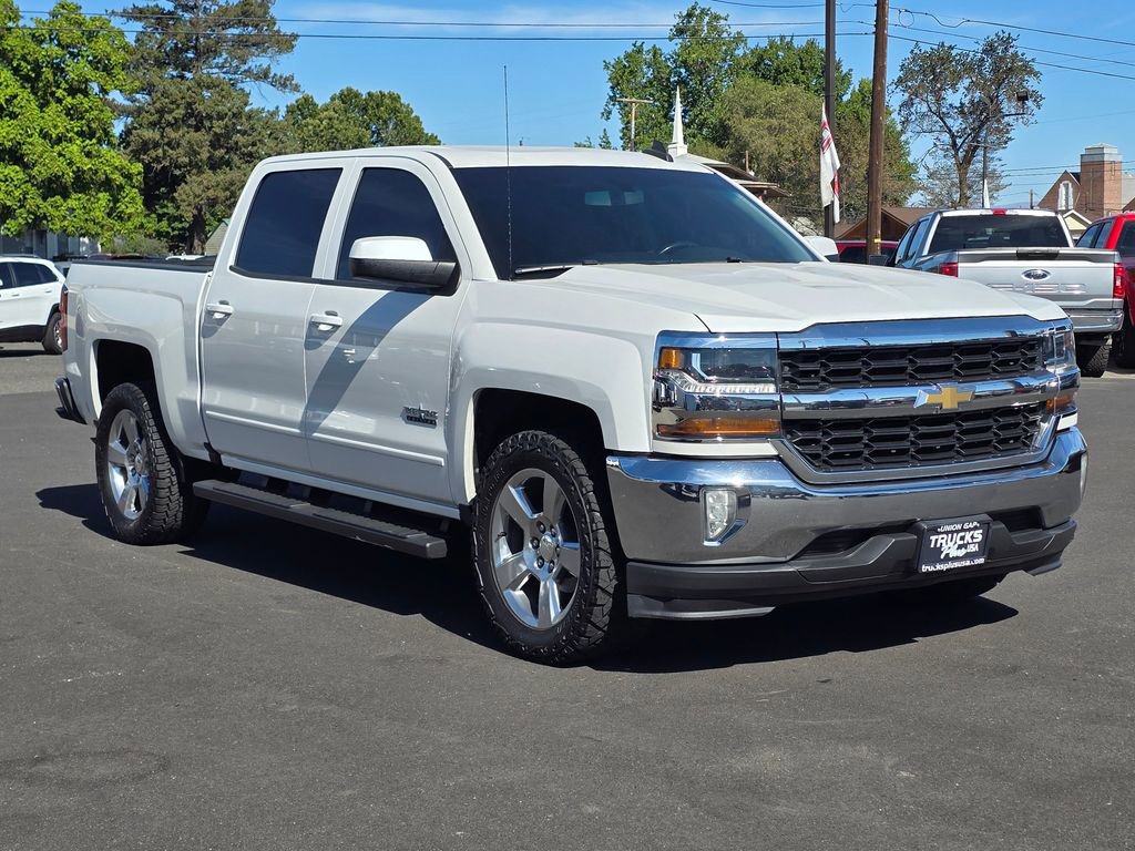 Used 2018 Chevrolet Silverado 1500 LT w/ Texas Edition image 7