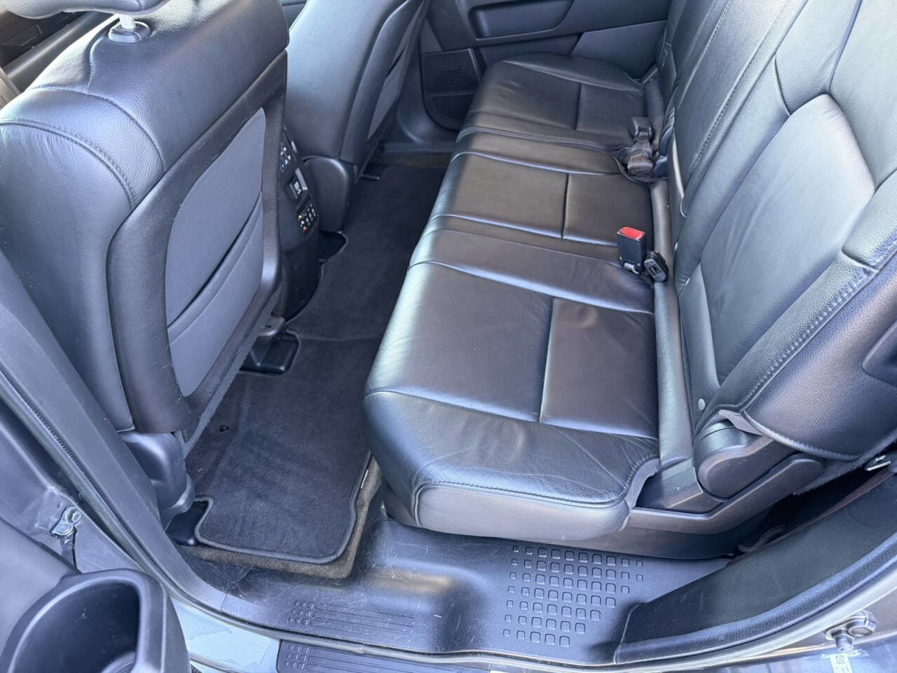 Used 2013 Honda Pilot Touring image 24