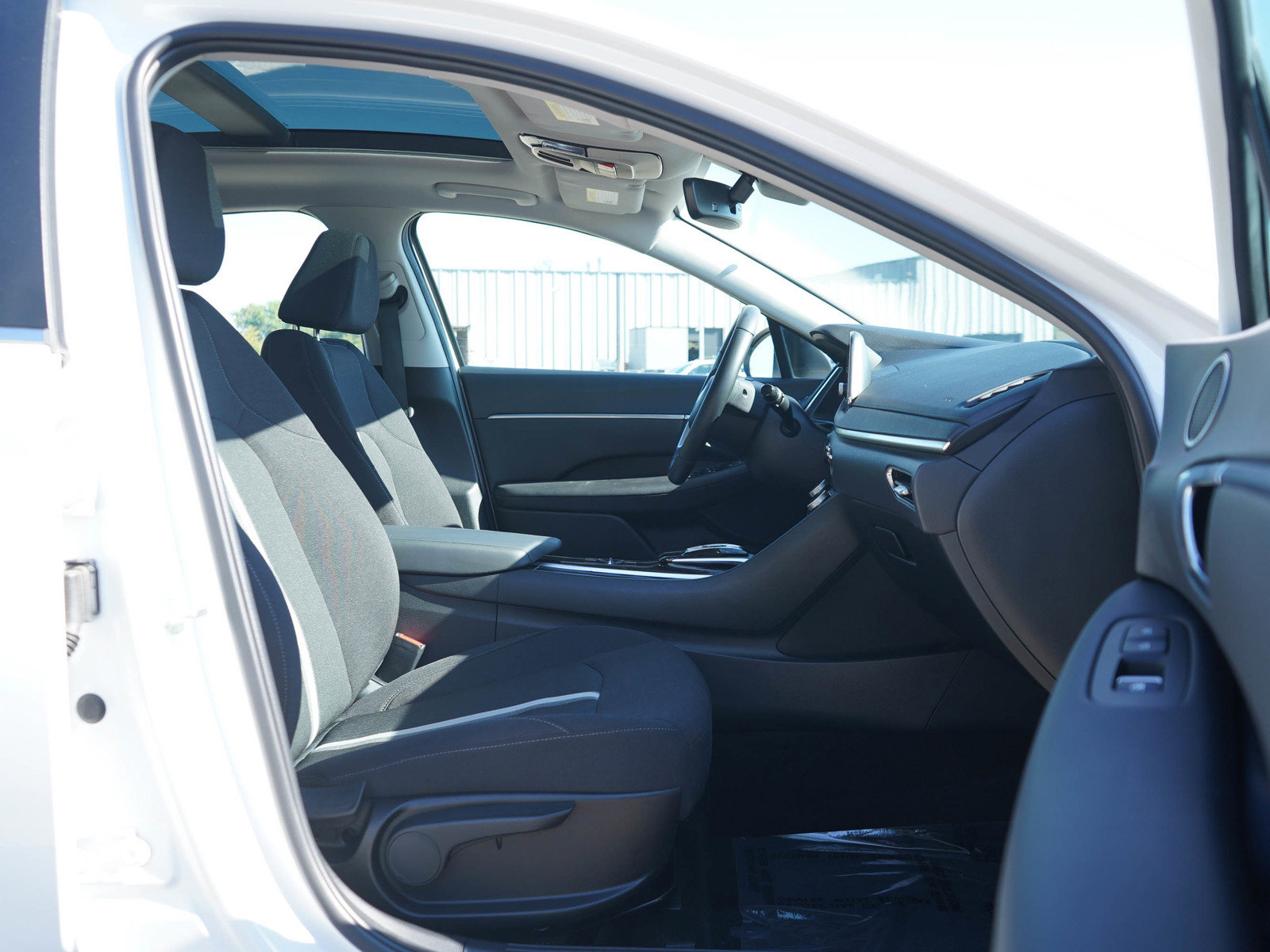 Certified 2023 Hyundai Sonata SEL w/ Convenience Package FWD image 10
