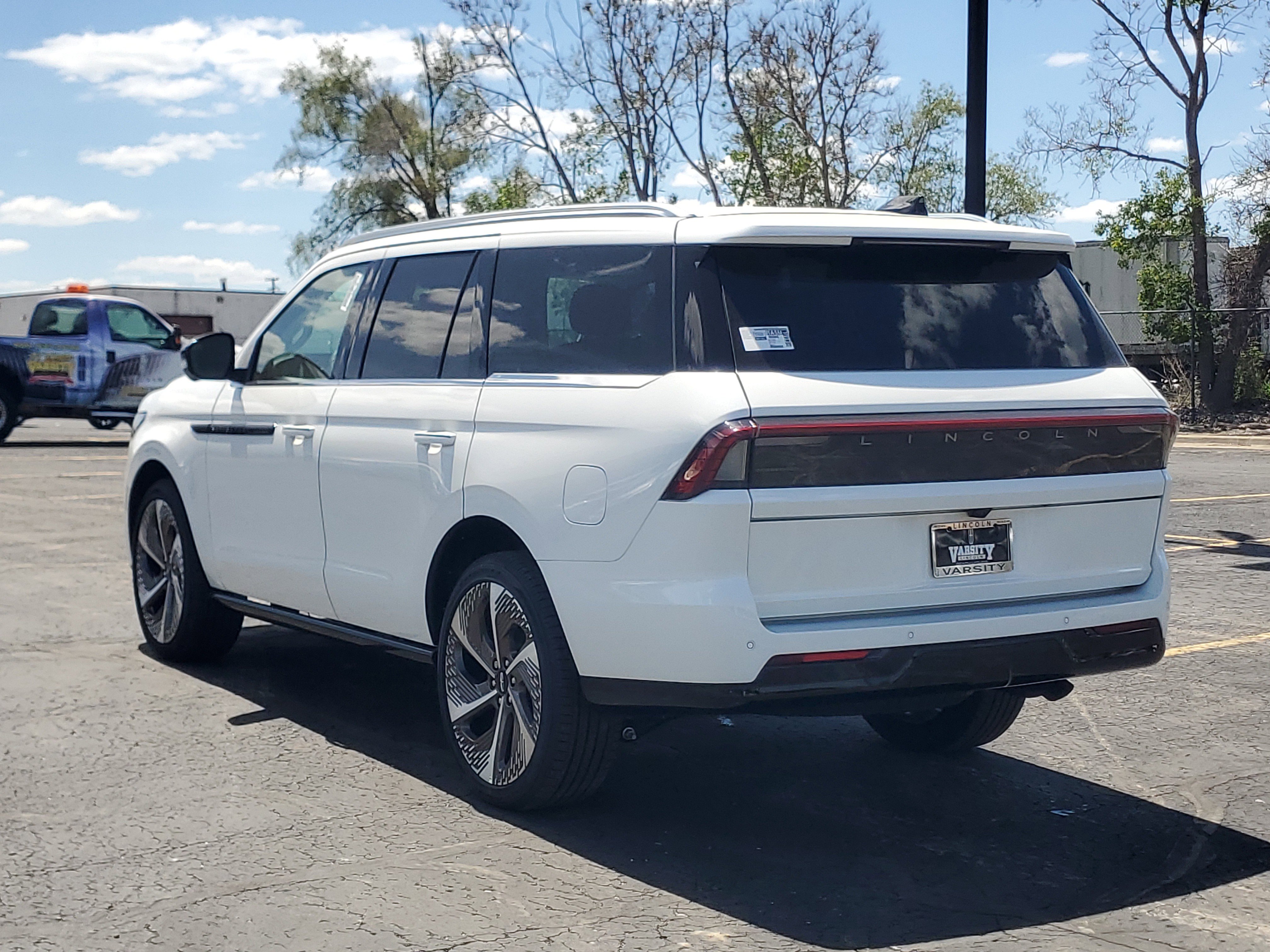 New 2026 Lincoln Navigator Black Label AWD/4WD image 3