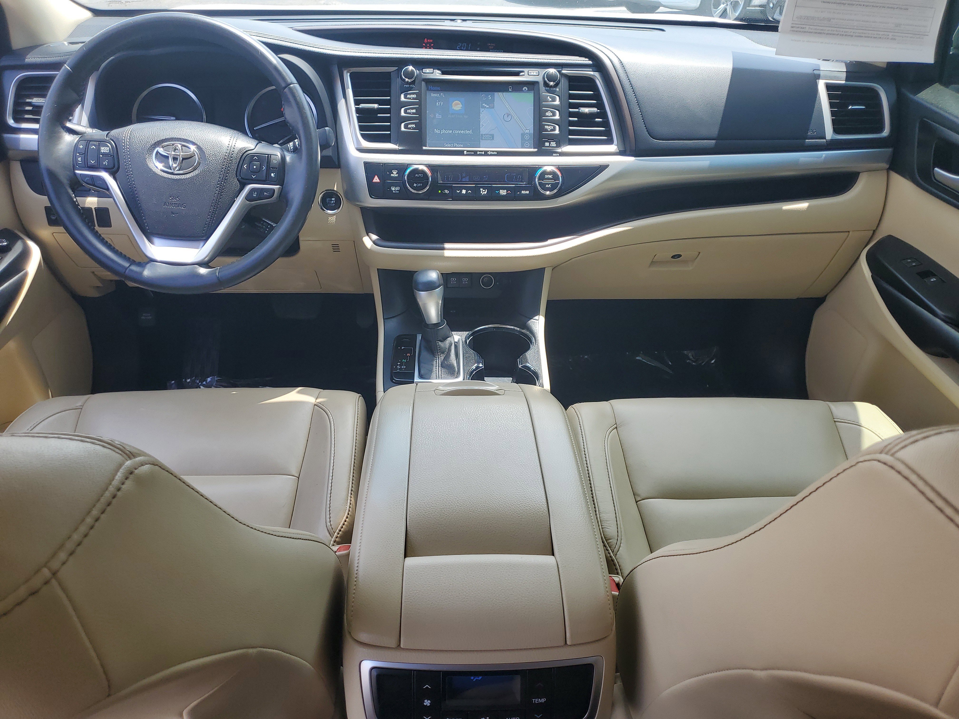 Certified 2017 Toyota Highlander XLE FWD image 15