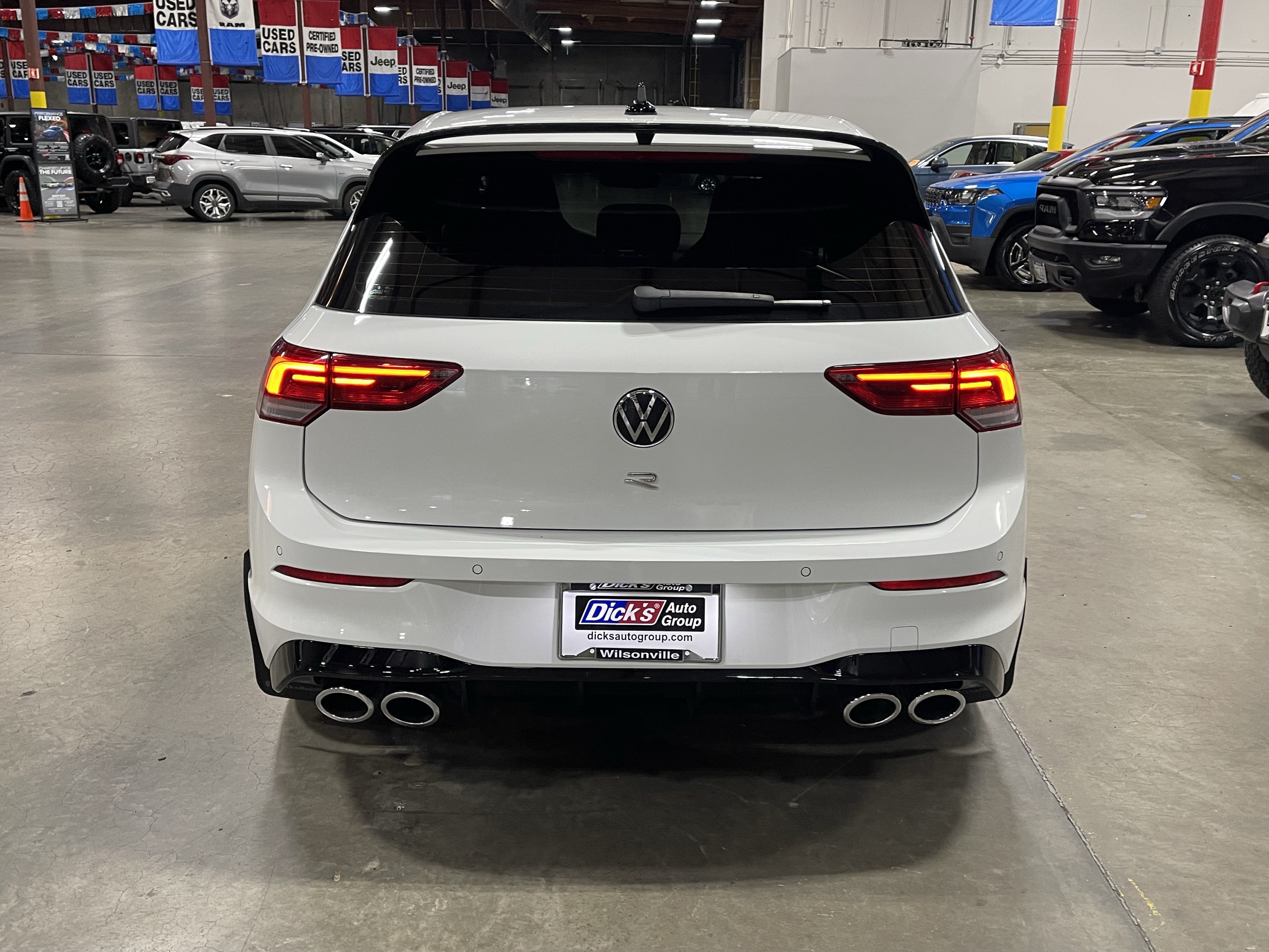 Used 2024 Volkswagen Golf R AWD/4WD image 4