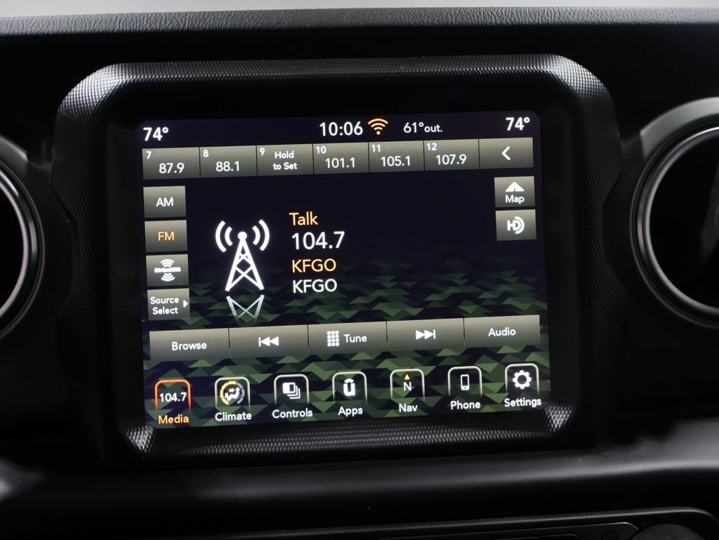 Used 2021 Jeep Gladiator Overland AWD/4WD image 21