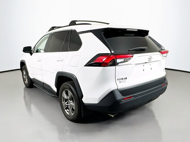 Used 2024 Toyota RAV4 XLE w/ Convenience Package image 4