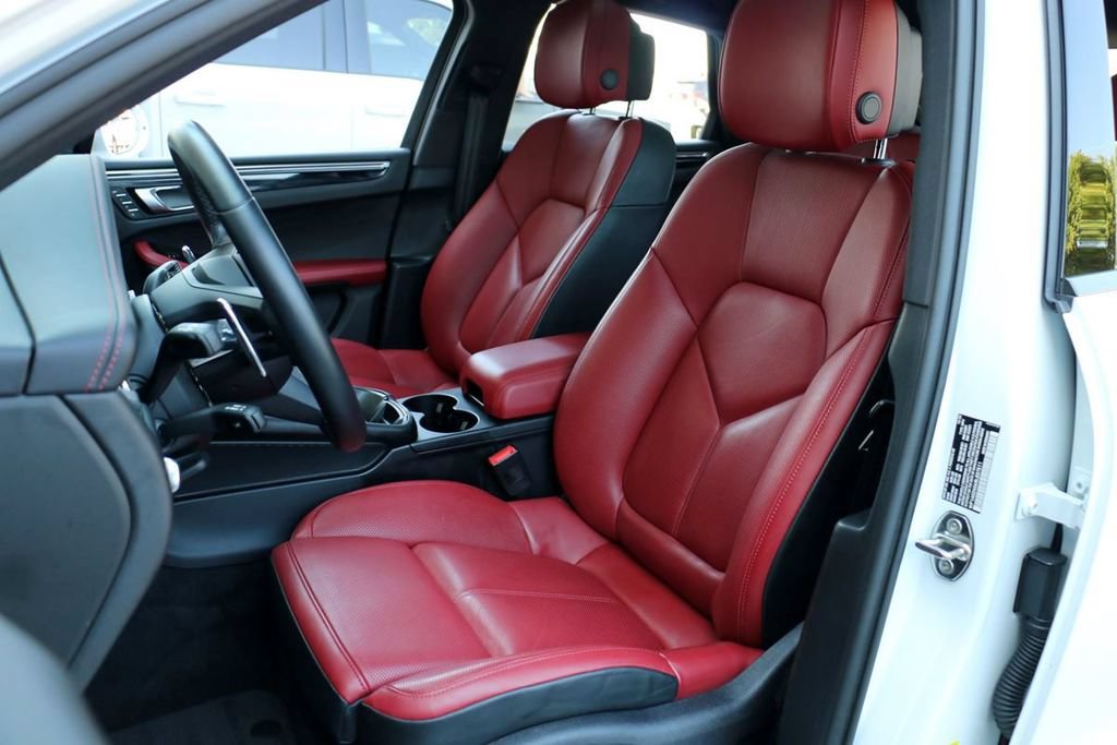 Used 2024 Porsche Macan S AWD/4WD image 20